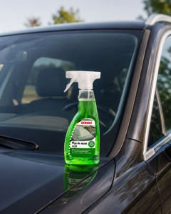 SONAX Płyn do mycia szyb 500 ml - 338241 - do tłustych zabrudzeń, nikotyny - Sonax SONAX Płyn do mycia szyb